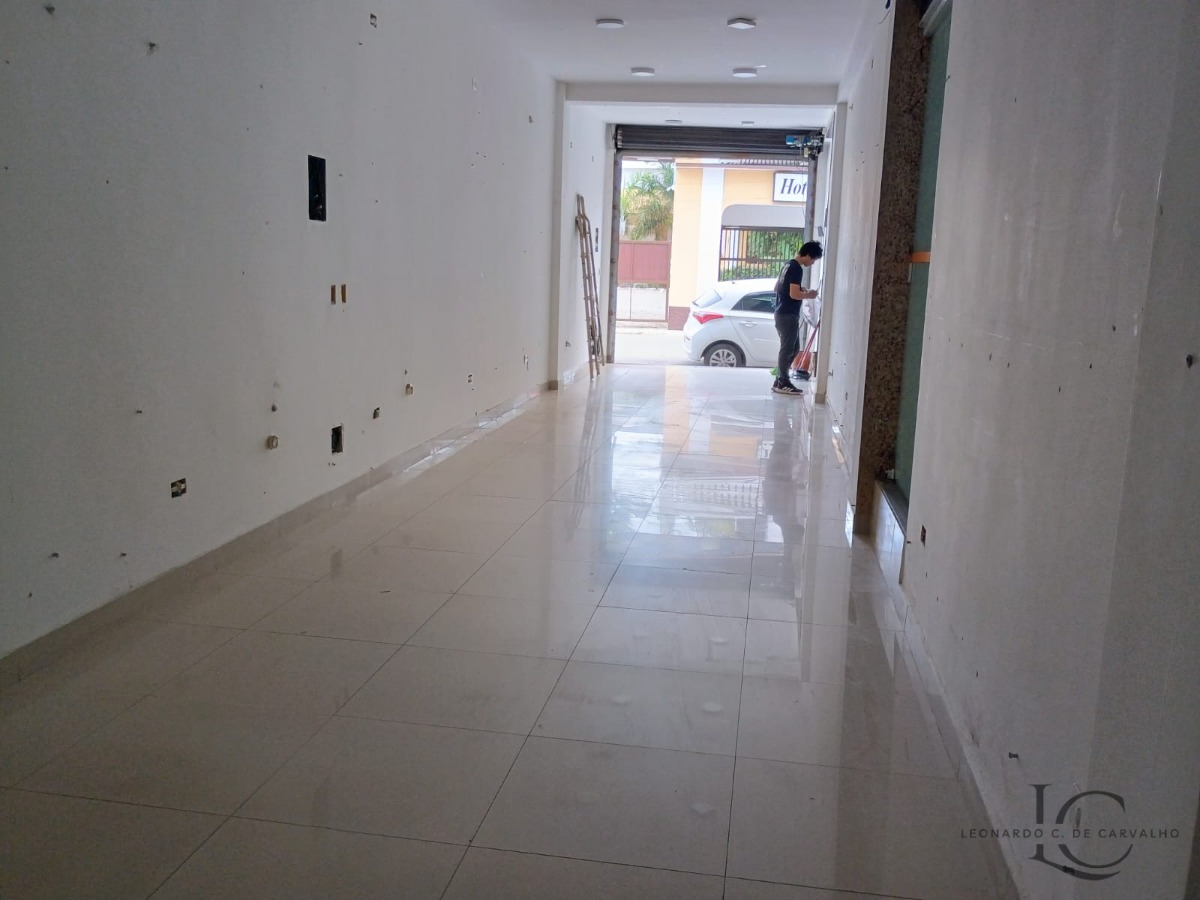 Prédio Inteiro para alugar, 56m² - Foto 1