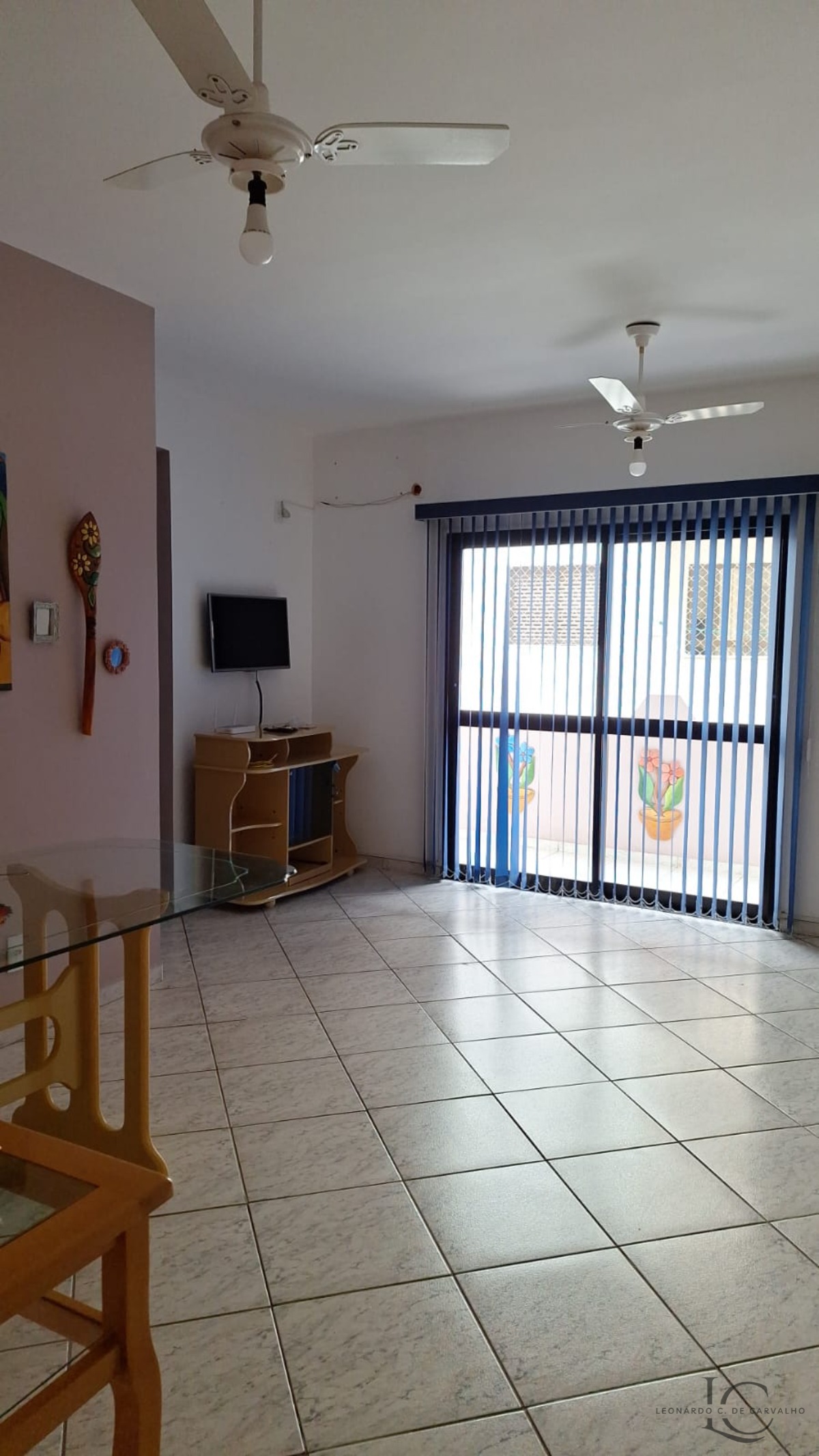 Apartamento à venda com 3 quartos, 110m² - Foto 1