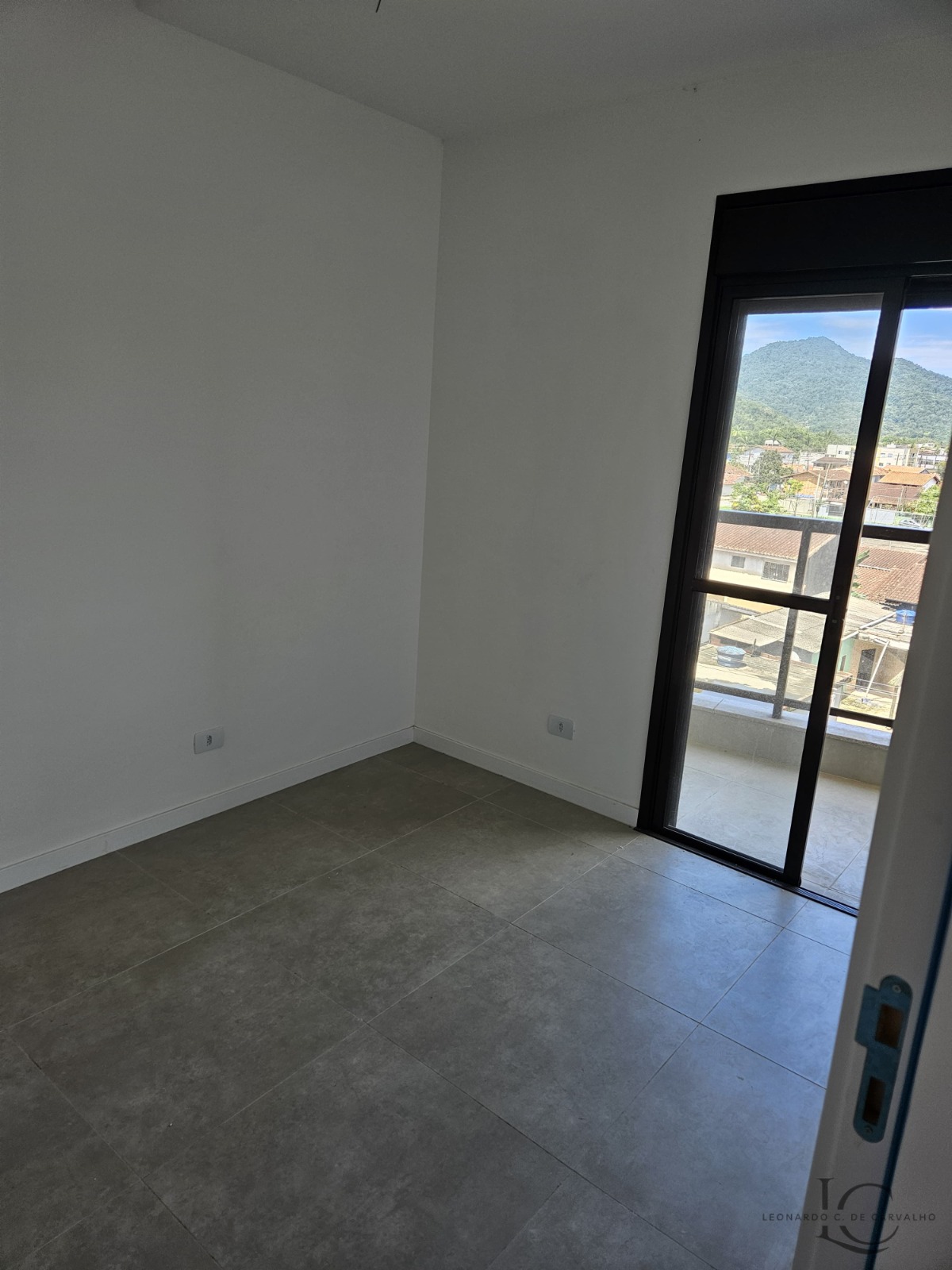 Apartamento à venda com 2 quartos, 77m² - Foto 7