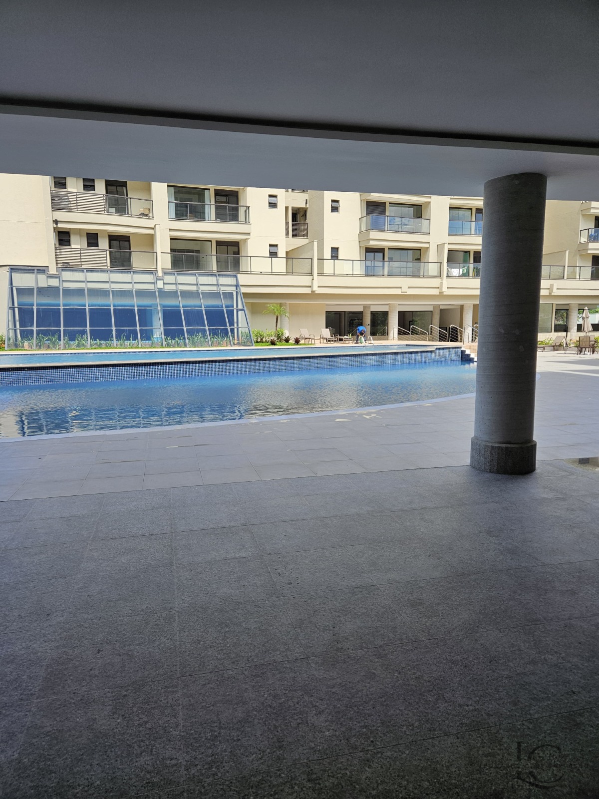 Apartamento à venda com 2 quartos, 77m² - Foto 27