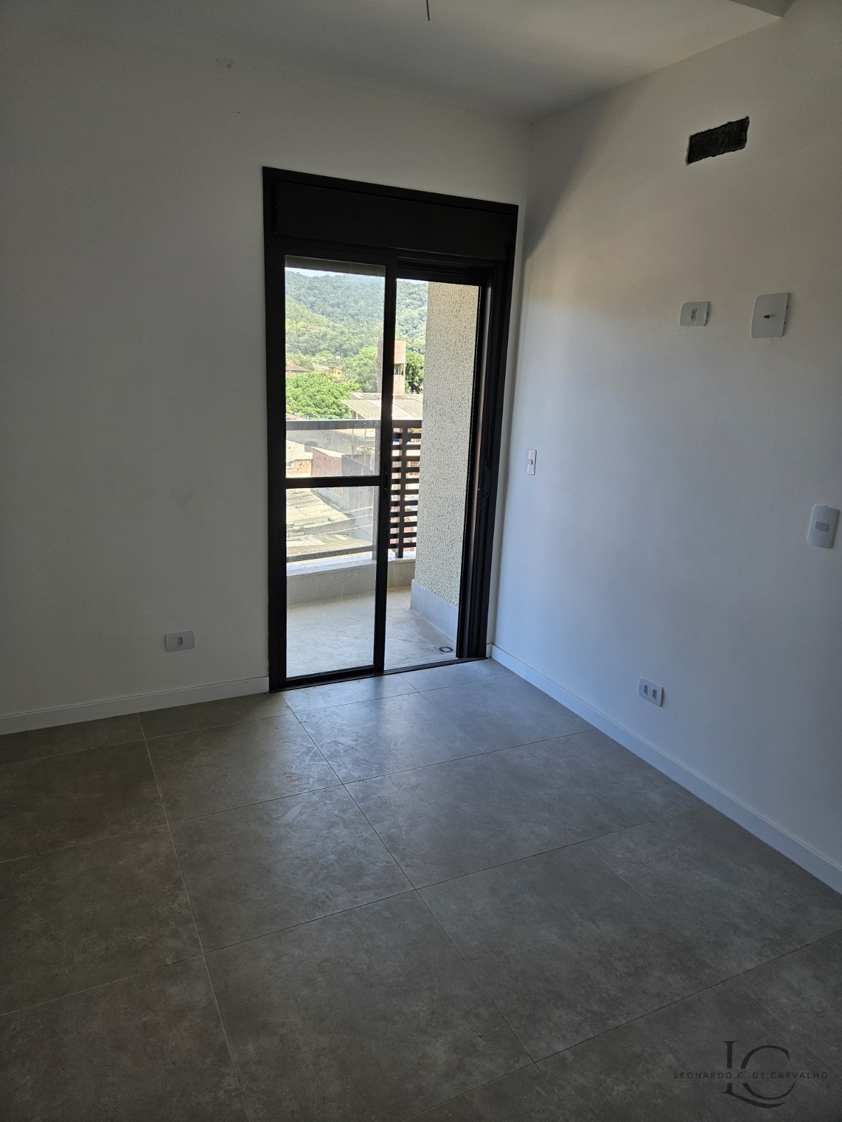 Apartamento à venda com 2 quartos, 77m² - Foto 6