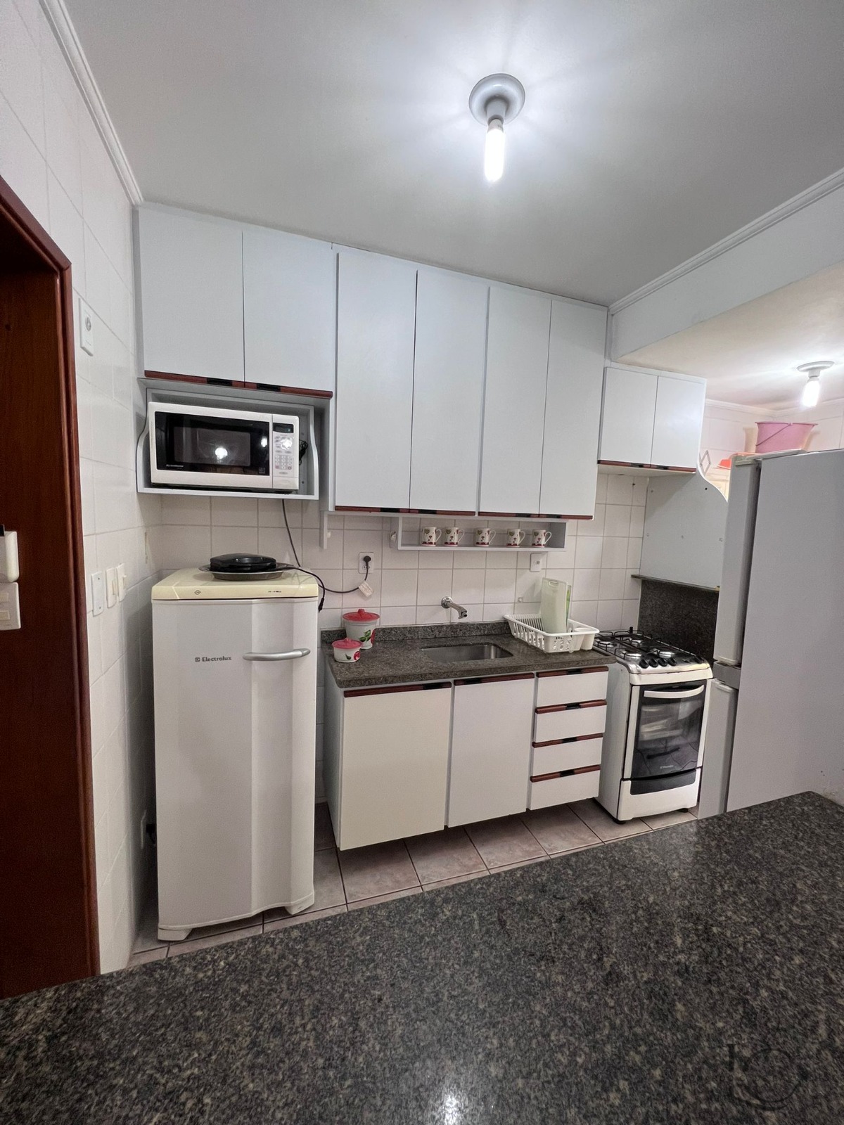 Cobertura à venda com 3 quartos, 140m² - Foto 3