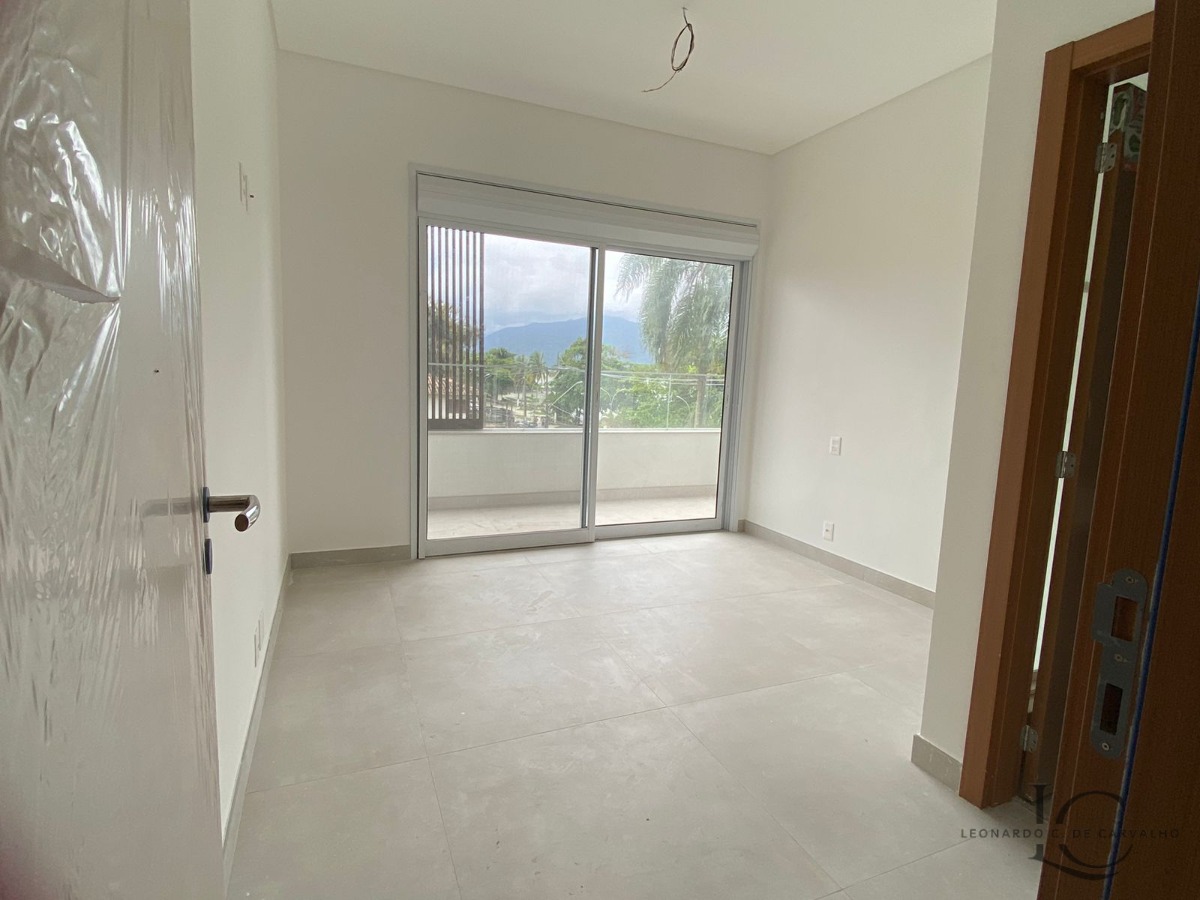 Apartamento à venda com 2 quartos, 153m² - Foto 3