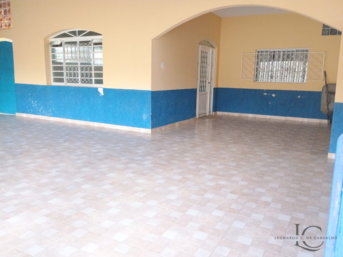 Casa à venda com 4 quartos, 15m² - Foto 5